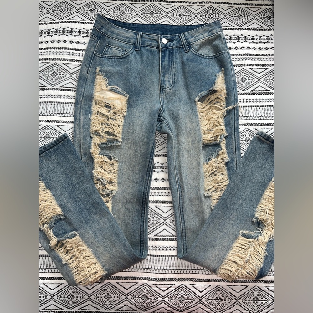 Flare Leg Ripped Jean - Picture 3 of 4